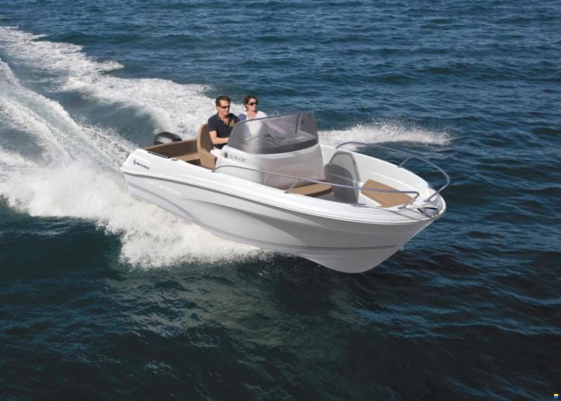 Jeanneau 5.5 CC Cap Camarat