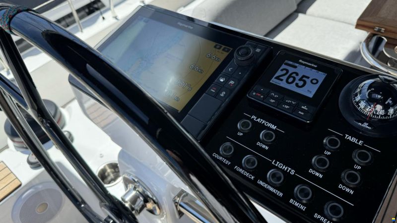 Beneteau Oceanis Yacht 54