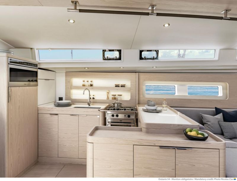 Beneteau Oceanis Yacht 54