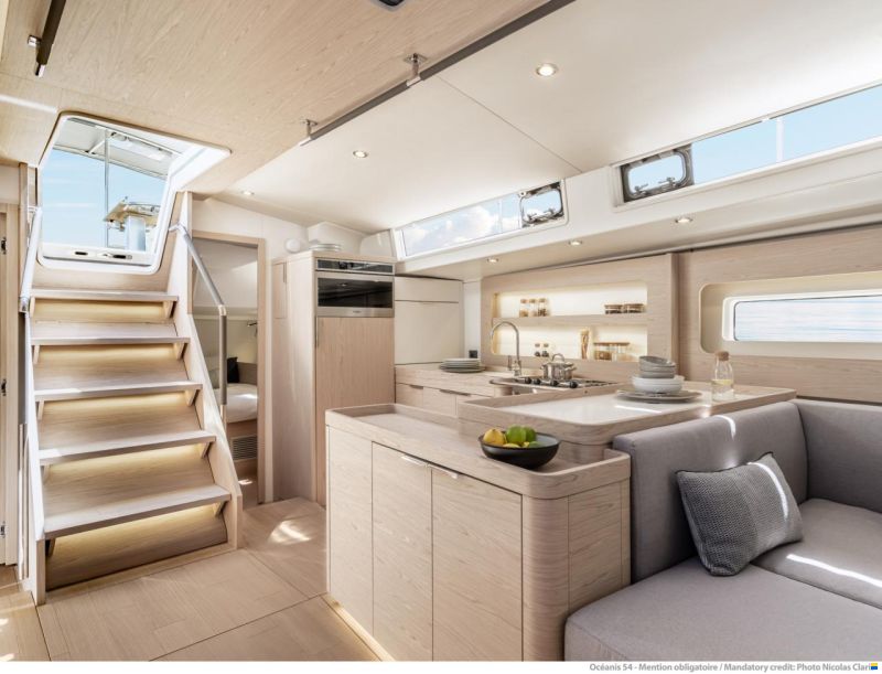 Beneteau Oceanis Yacht 54