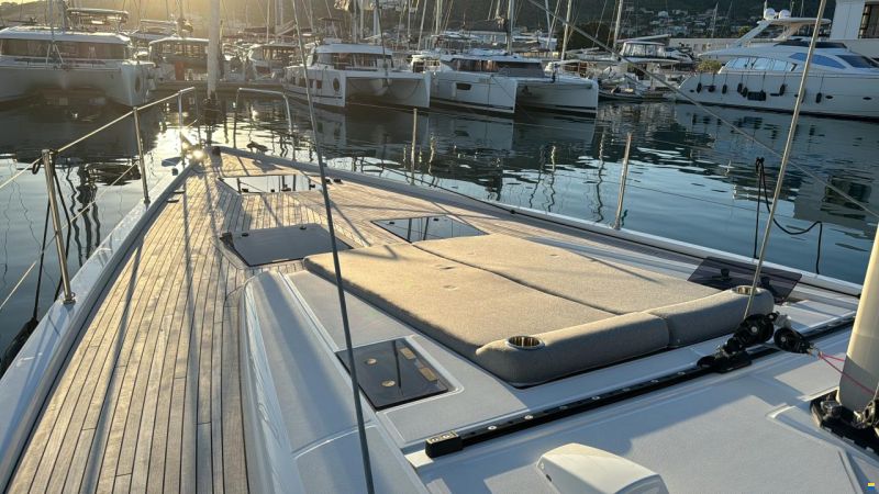Beneteau Oceanis Yacht 54