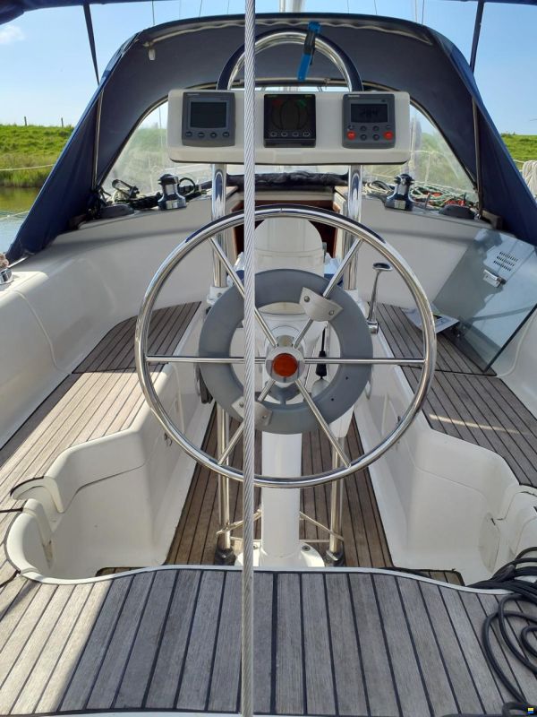 Dufour 38 Classic