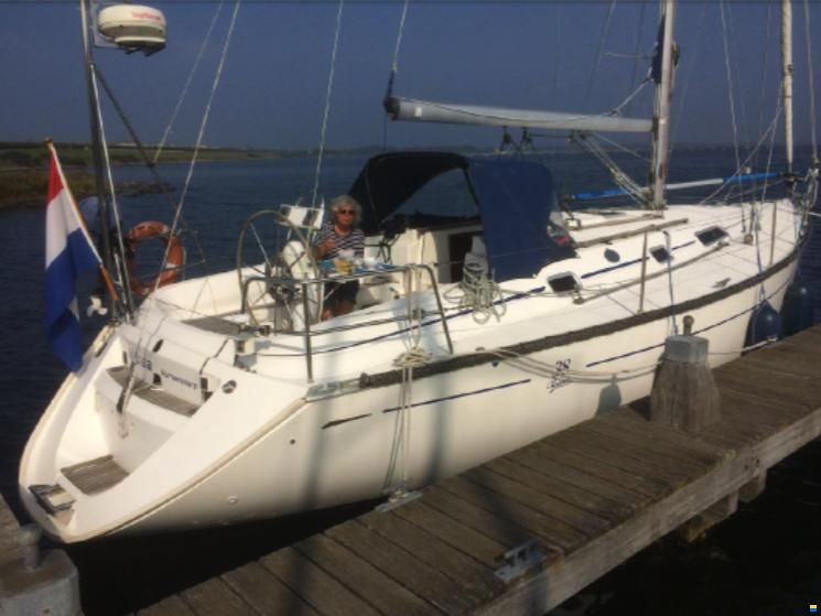 Dufour 38 Classic