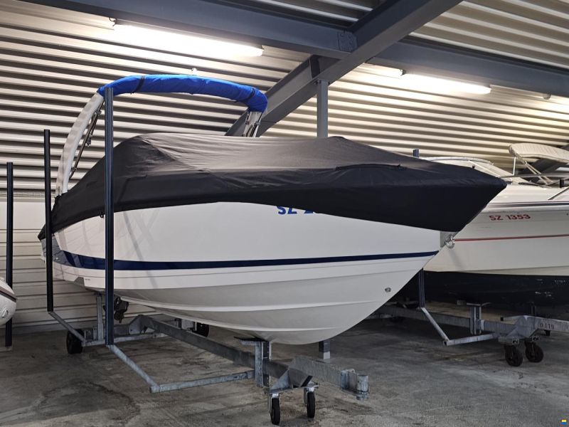 Regal 2300 Bowrider