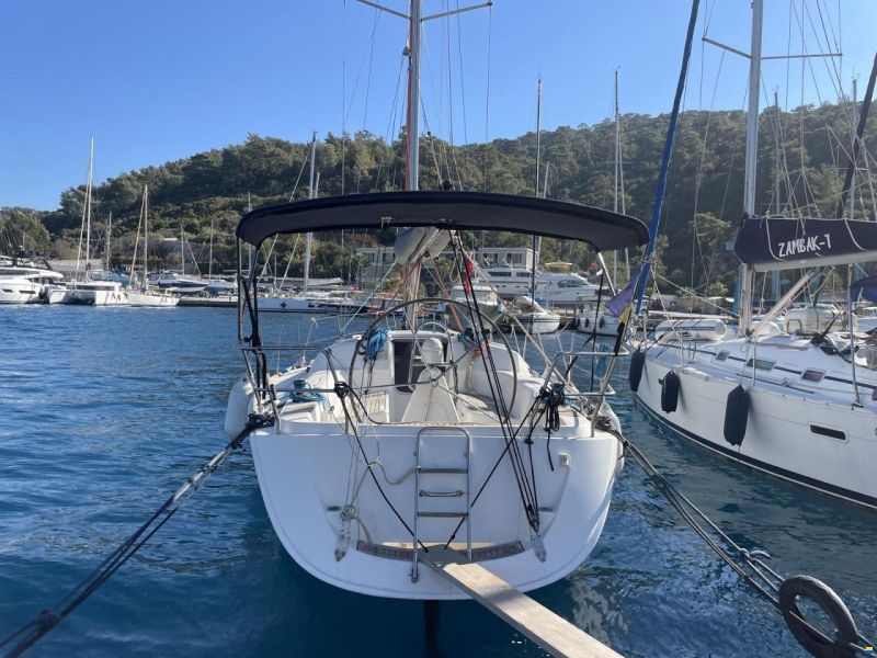 Dufour 34 Performance