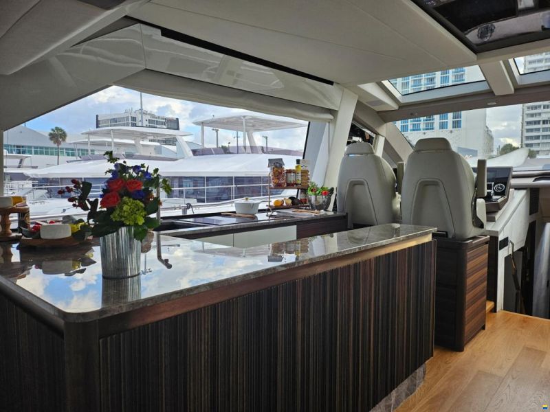 AICON Yachts 66