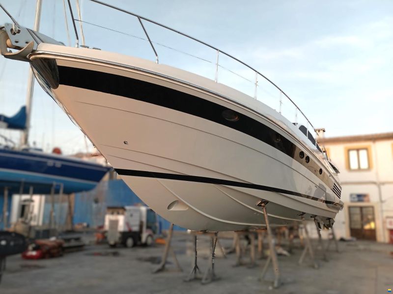 Pershing 54