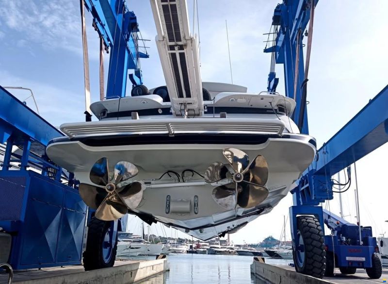 Pershing 54