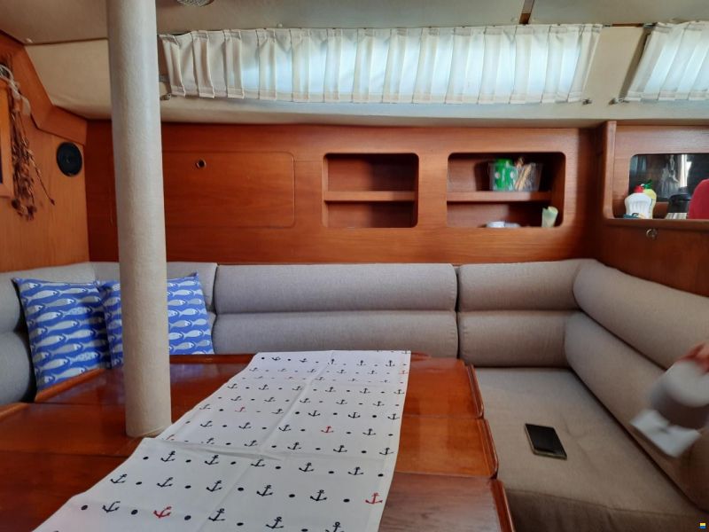 Marine Projects Moody 346 CC