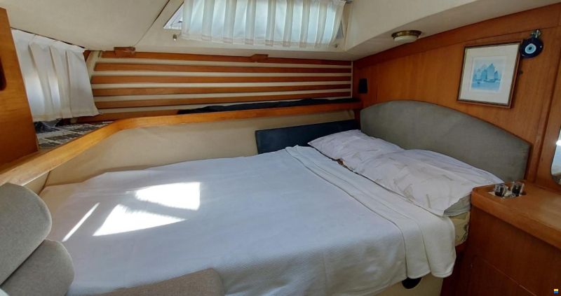 Marine Projects Moody 346 CC