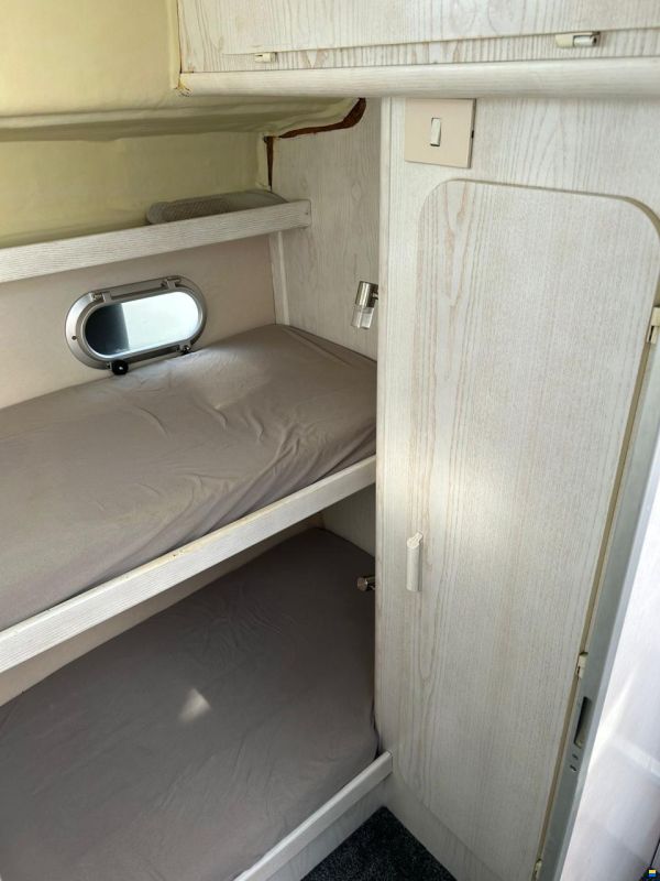 Beneteau Antares 10.20 Flybridge