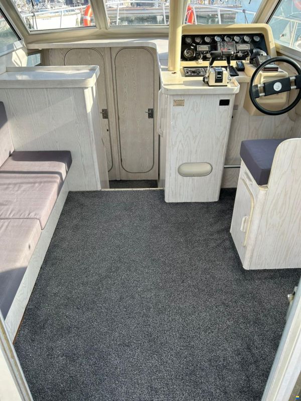 Beneteau Antares 10.20 Flybridge