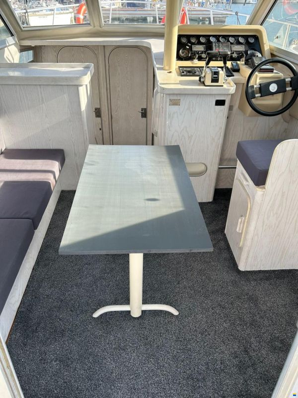 Beneteau Antares 10.20 Flybridge