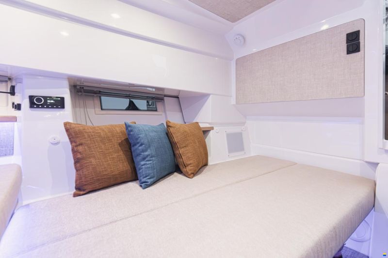 Quarken 35 Cabin Tourer