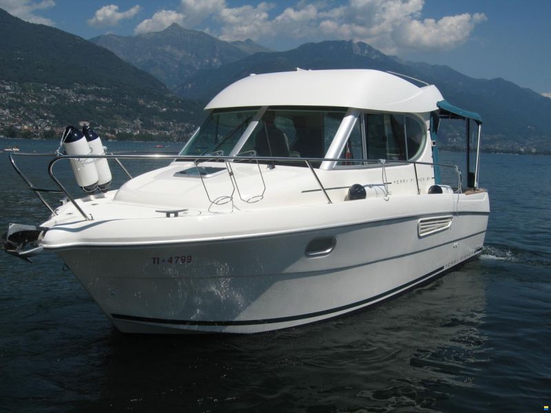 Jeanneau Merry Fisher 805