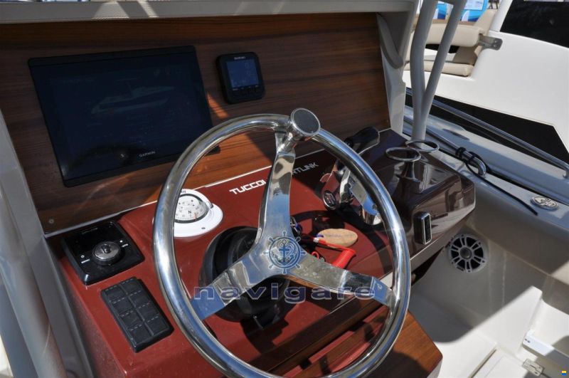 Tuccoli Marine T250 CAPRAIA CALAROSSA