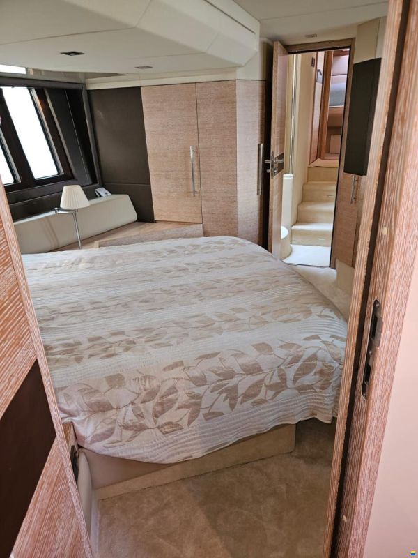 Azimut 60