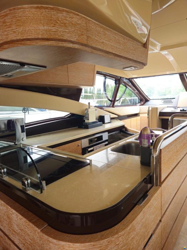 Azimut 60