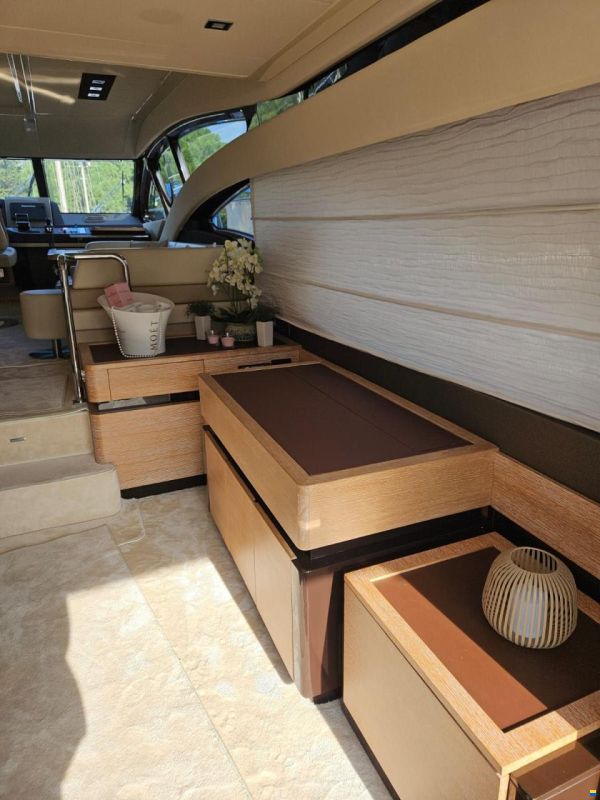 Azimut 60