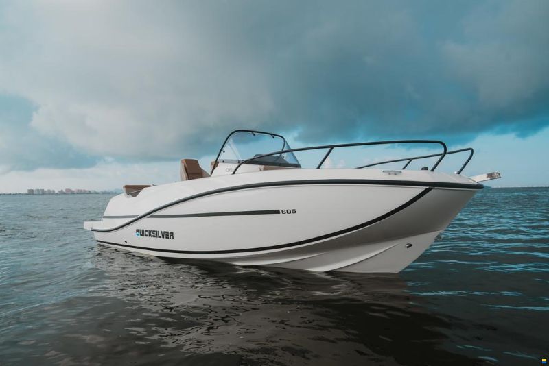 Quicksilver 605 OPEN + Mercury F150 SUR COMMANDE