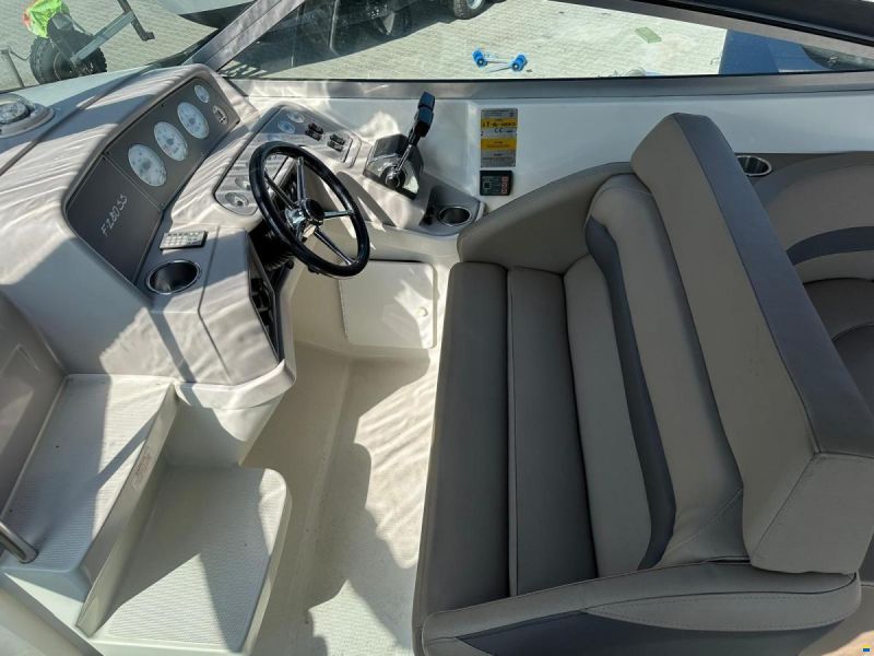 USFOR F-280 SS Cuddy cabin