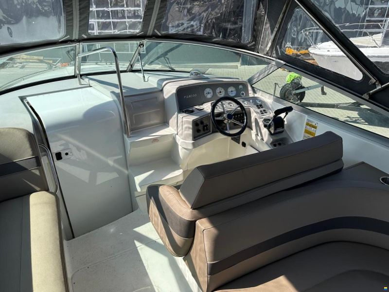 USFOR F-280 SS Cuddy cabin