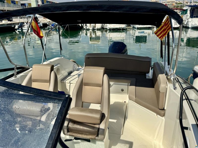 Quicksilver 675 Bowrider Active