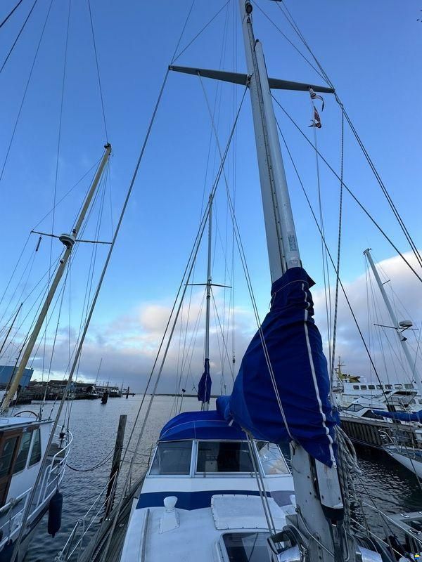Hallberg-Rassy 41 Ketch