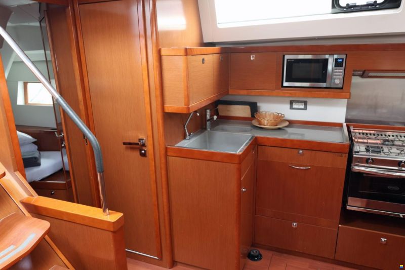 Beneteau Oceanis 55