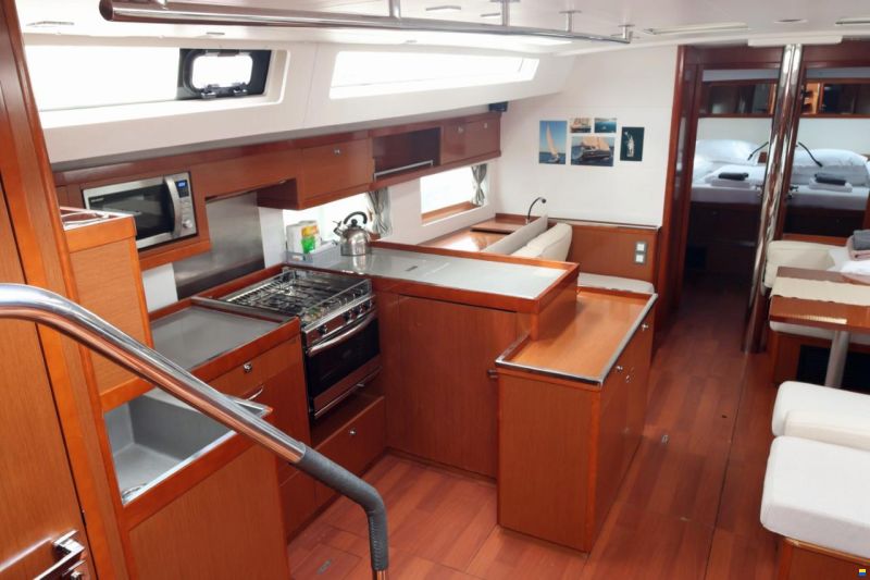 Beneteau Oceanis 55