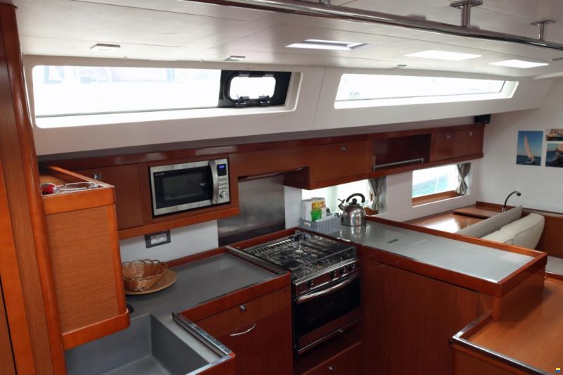 Beneteau Oceanis 55