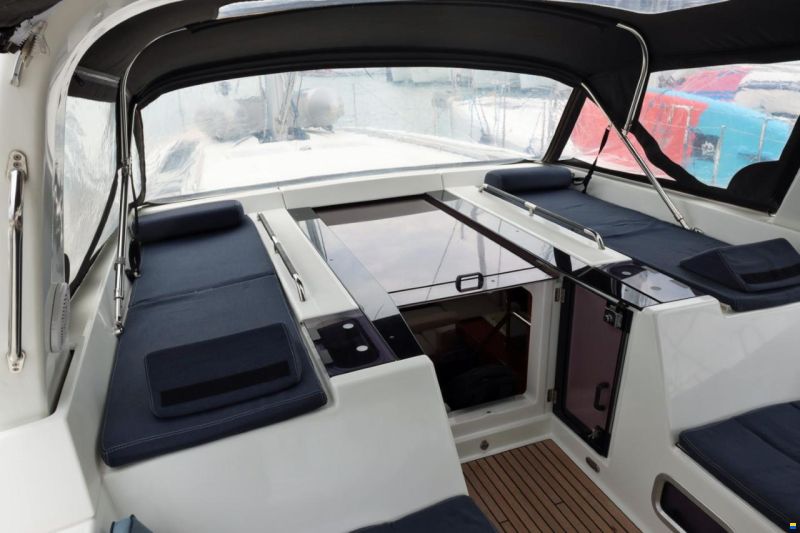 Beneteau Oceanis 55