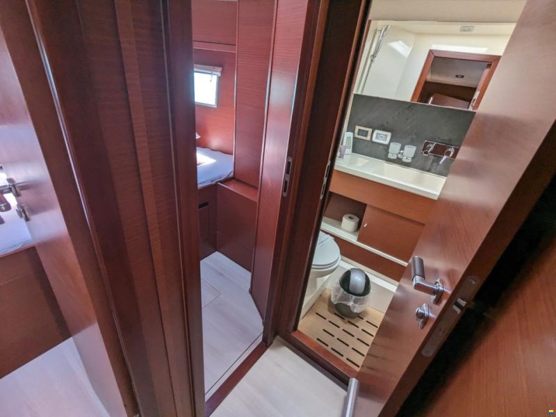 Hanse 548