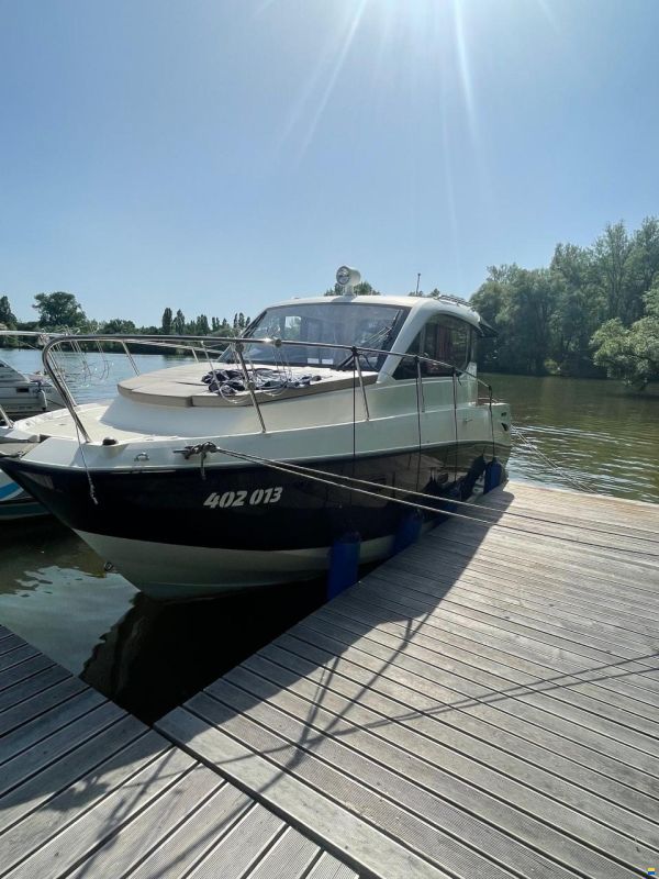 Quicksilver 855 Activ Weekend