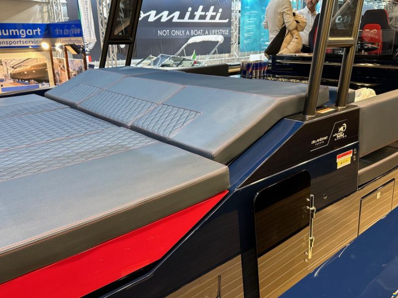 De Antonio D37 Alinghi Red Bull Racing