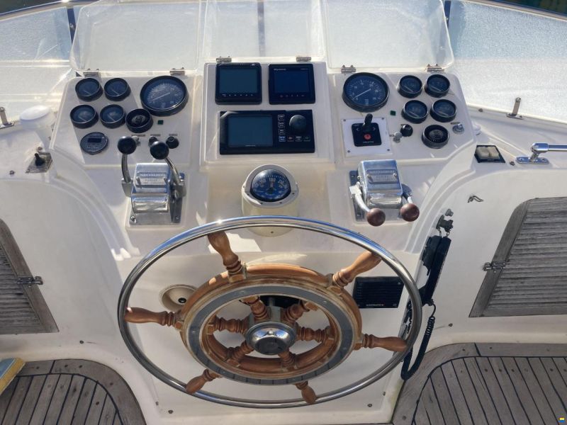 Trader 47 Flybridge Cruising Motor Yacht or Li