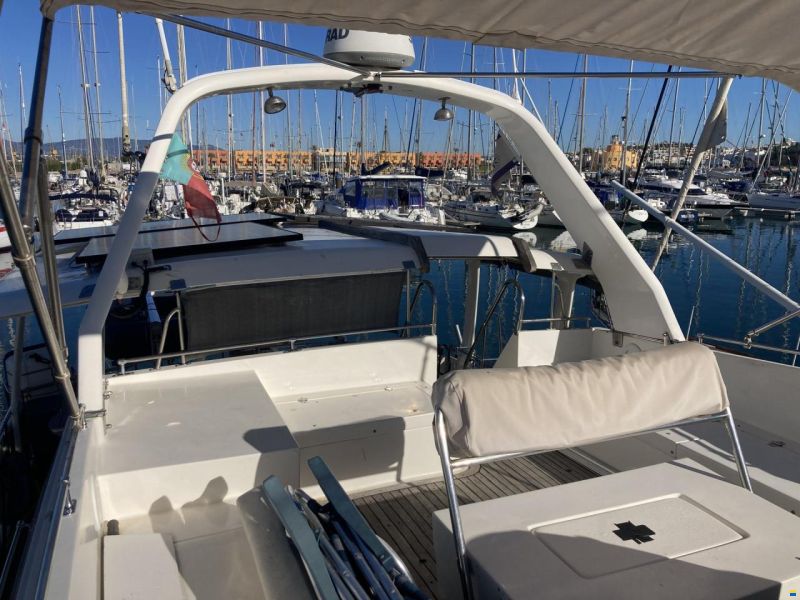 Trader 47 Flybridge Cruising Motor Yacht or Li