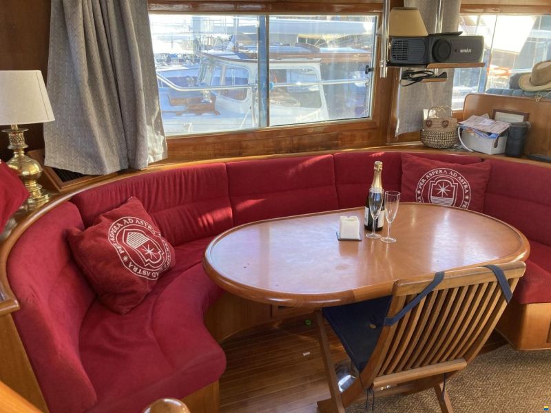Trader 47 Flybridge Cruising Motor Yacht or Li