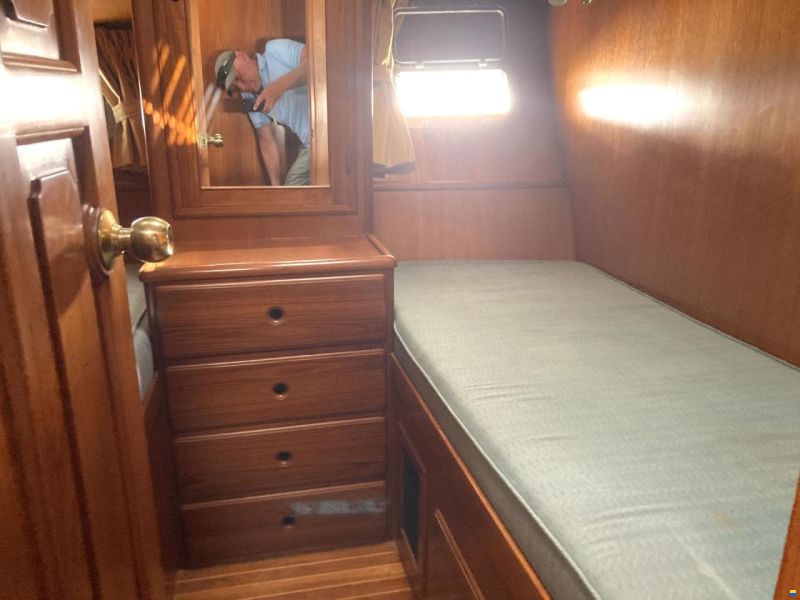 Trader 47 Flybridge Cruising Motor Yacht or Li