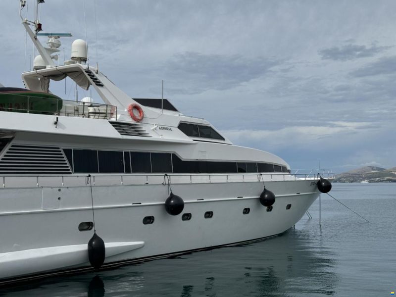 Admiral 27