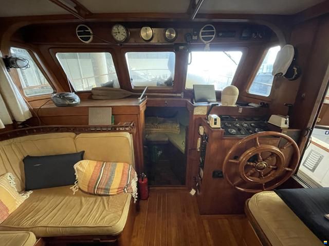 Rocs Marine Marine Trawler 37