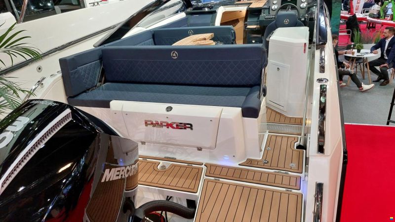 Parker 800 Cruiser Mercury F300 Verado