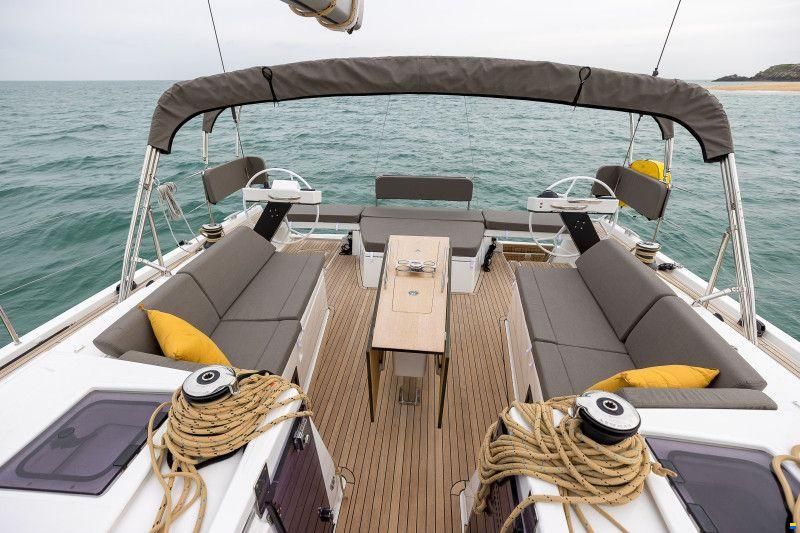 Dufour 470