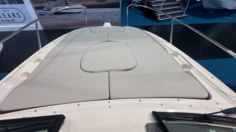 Sea Ray Sunsport (SSE) 230