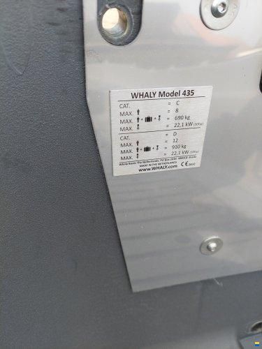 Whaly 435