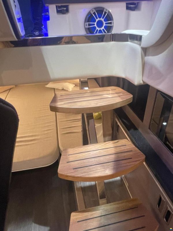Sea Ray Sundancer 320 DAE