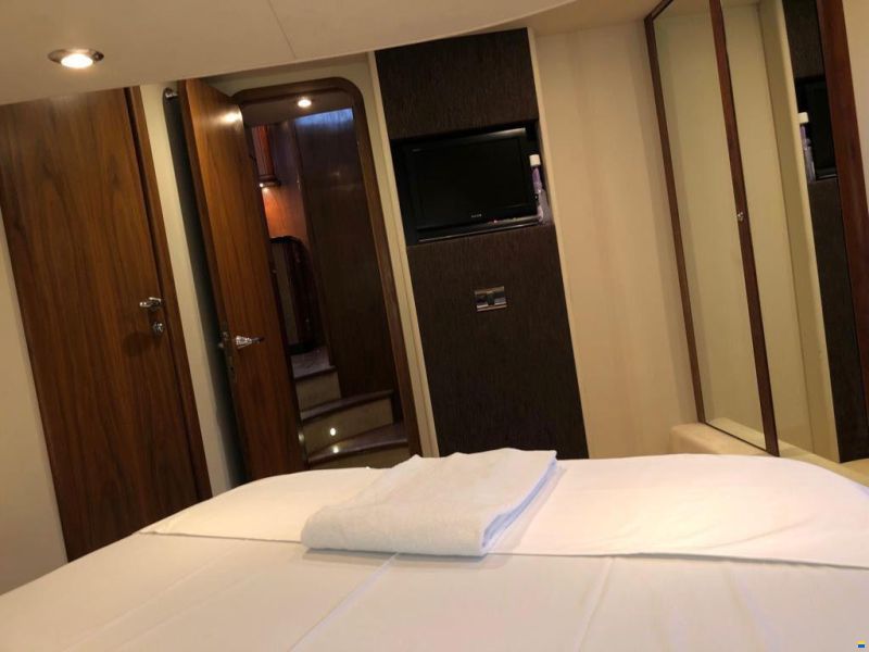 Sunseeker PREDATOR 52