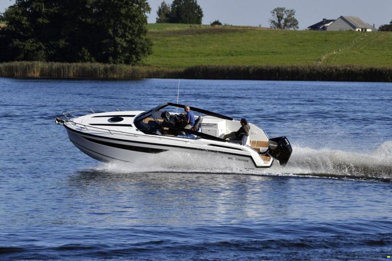 Parker 800 Cruiser