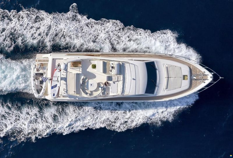 Ferretti 680