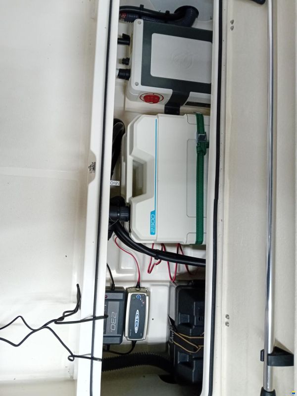 Quicksilver 455 Open + MOTEUR ELECTRIQUE Avator 35e